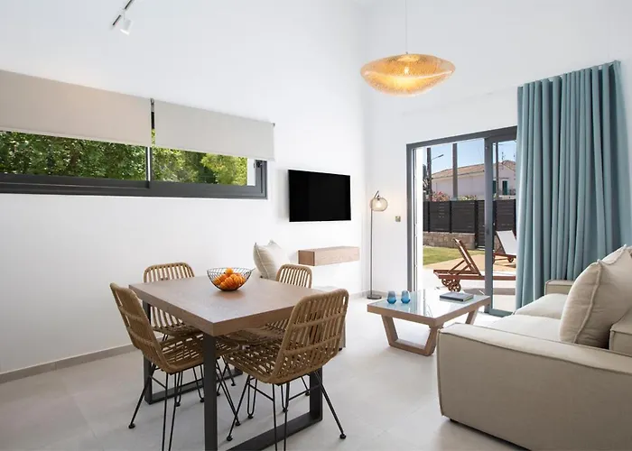 Seascape Villas Vassiliki - Beachfront Villas