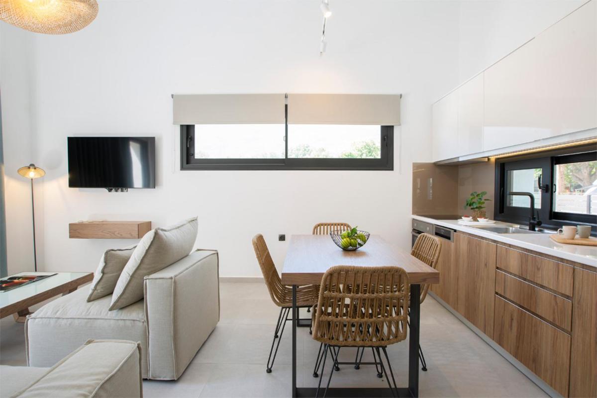 Seascape - Beachfront Villa