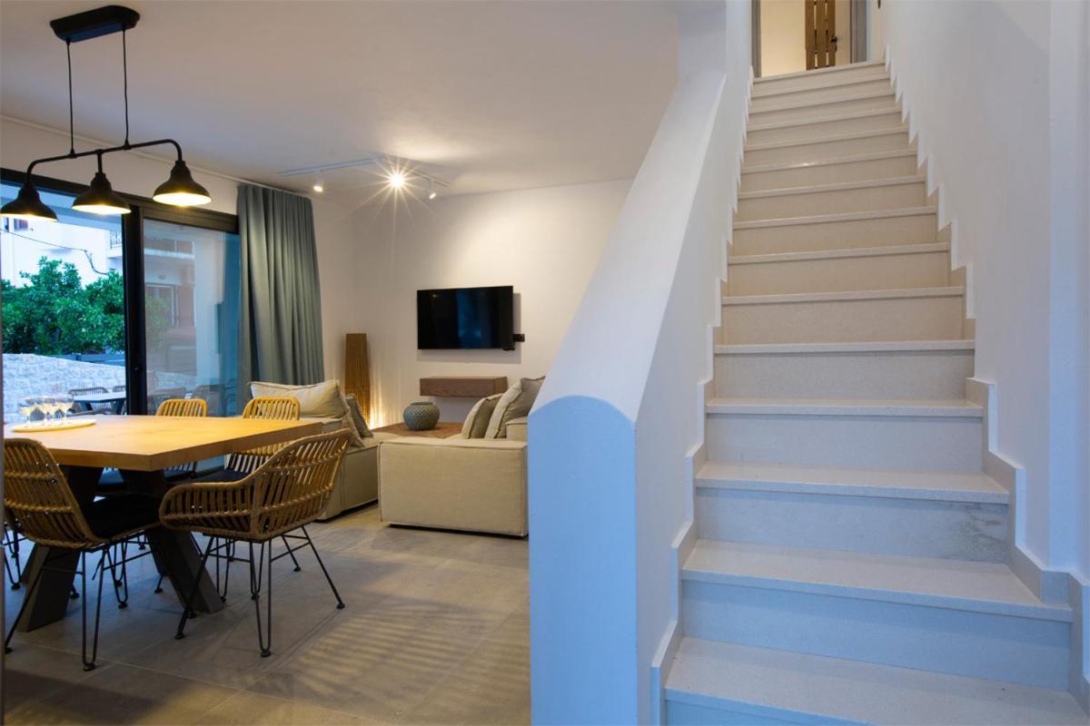 Villa Seascape - Beachfront *
